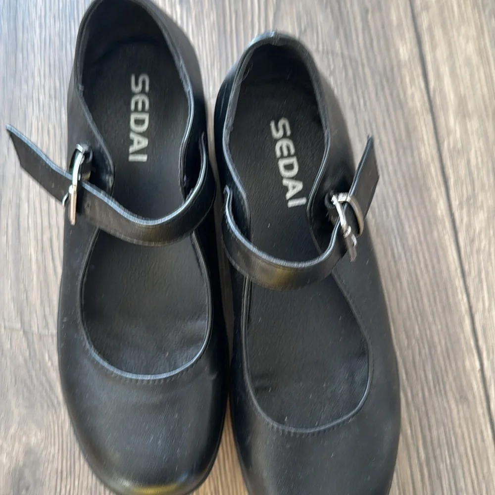 Sedai black leather Mary Jane platform / flatform size 38 or is 8